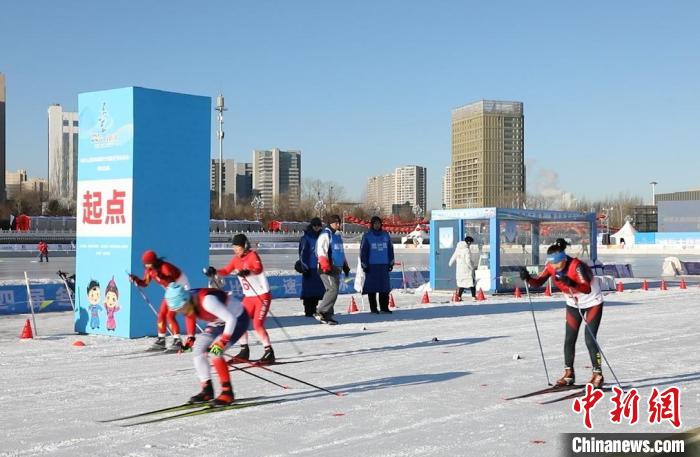 十四冬首次设群众项目：黄发垂髫同框竞技点亮