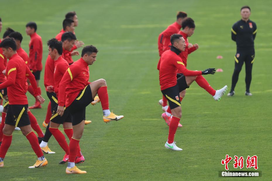 四年回望：归化潮兴衰与中国足球的长期改革之