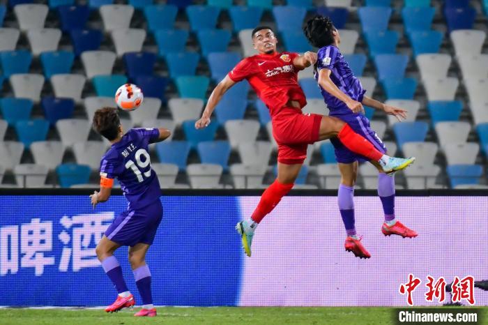 四年回望：归化潮兴衰与中国足球的长期改革之