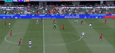 王霜头球破门遭越位判罚 中国女足14决赛险遭绝